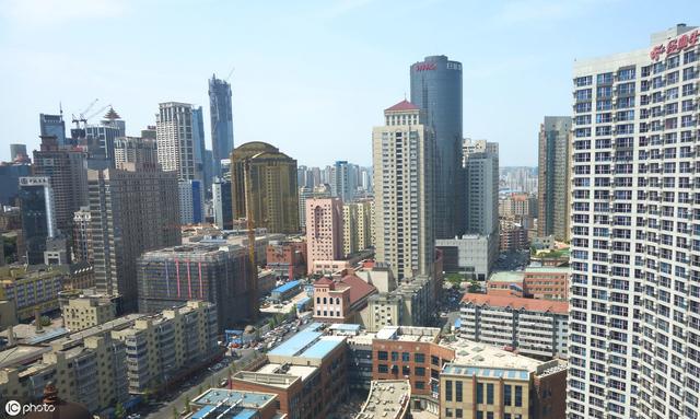 房子不值钱了，专家：未来一线房价与县城差距将扩大至50倍！