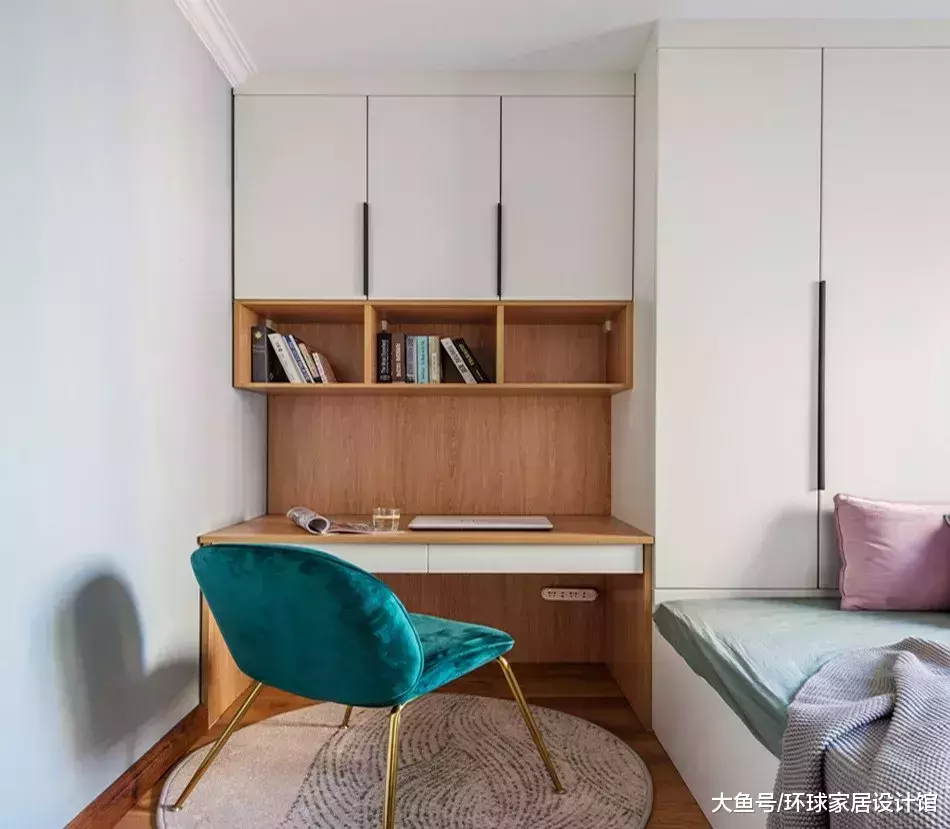 59㎡小戶型二居，背景墻打收納柜，榻榻米書房真實用！