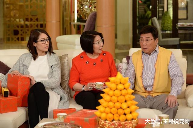 75岁TVB视帝过半退休生活，买水果挑来挑去犹豫不决