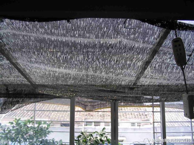 阳光房又晒又热根本没法待！刚做好防晒，邻居却跑来让我必须拆了