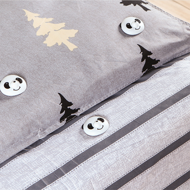 越来越多女人不铺床罩了，如今流行这种“新招”，一个月不用铺床