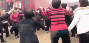 爆笑GIF：我真不是炫富，我只是想告诉你们我也有车