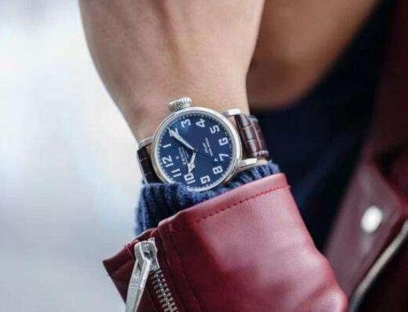 男人为什么要戴手表？戴表必须左手？其中大有讲究，现知道还不晚