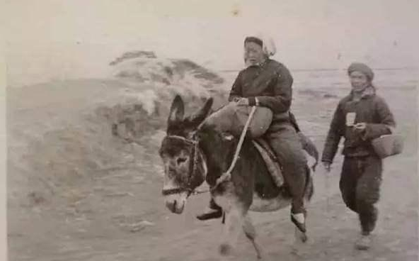 歷史解密: 誰是中國的第一個小腳女人