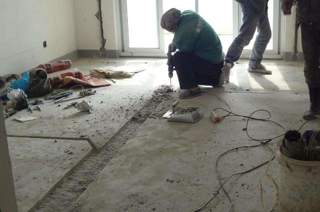 资深电工师傅告诉你，水电开槽注意这5点，避免后期入住麻烦不断