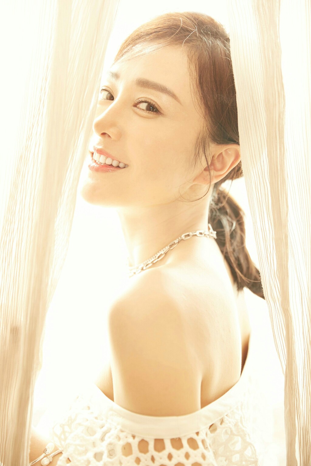 秦岚力挺，黄子韬护航，强势复出的小唐嫣怎么变成了翻版宋祖儿？