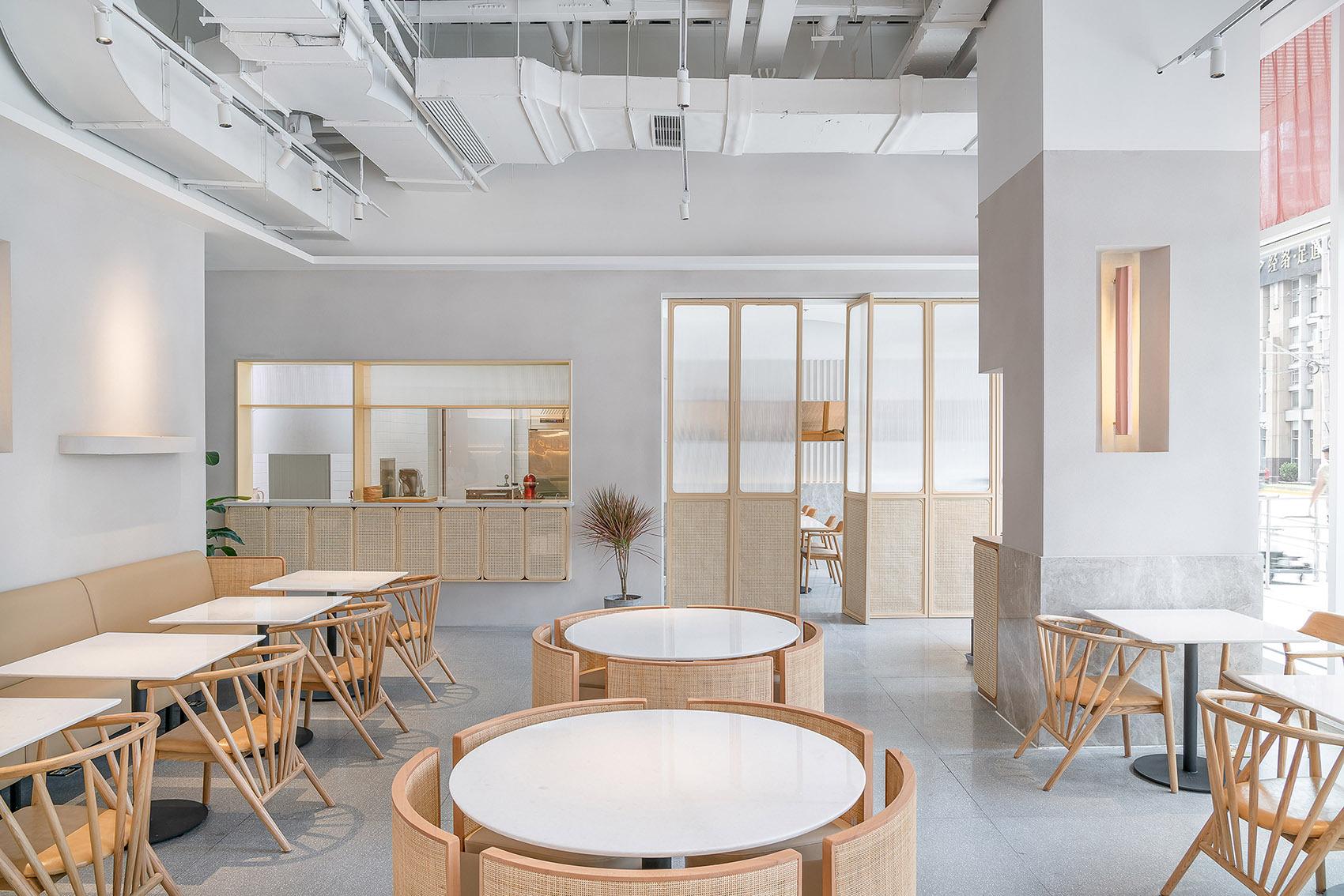 时下最流行的简约清新风格餐厅，时尚年轻人的新聚集地！