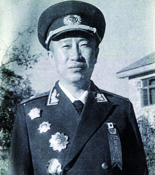 开国第一少将解方