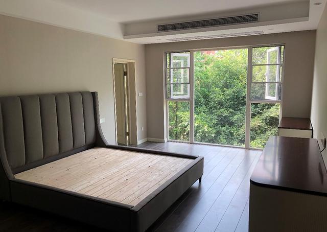 狠下心换一套160㎡大房子，电视墙就花了大几万，玄关无人能敌！