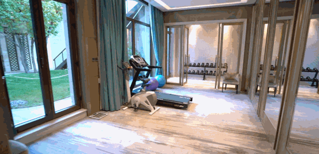 这套2.2亿豪宅火了！保洁费10万，卧室堪比二环一套房，千万网友：看完我膨胀了！