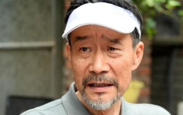 他堪称中国“最贵”的演员，只代言了一种产品，靠接广告身家就过亿