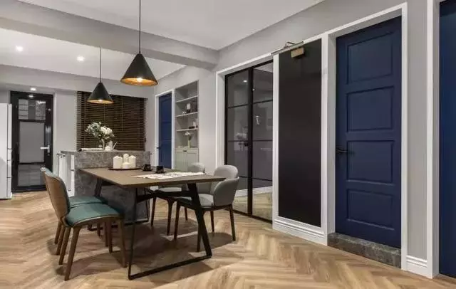 看腻了千篇一律的常规木地板，不如试试人字拼！