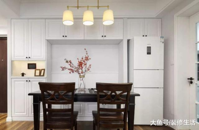 冰箱是家庭必备电器，但这几个地方不宜摆放冰箱，很多人做错了