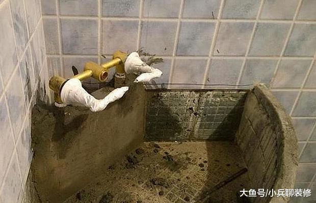 心血来潮在卫生间砌个洗手池，亲戚说我脑子进水，完工后被打脸！