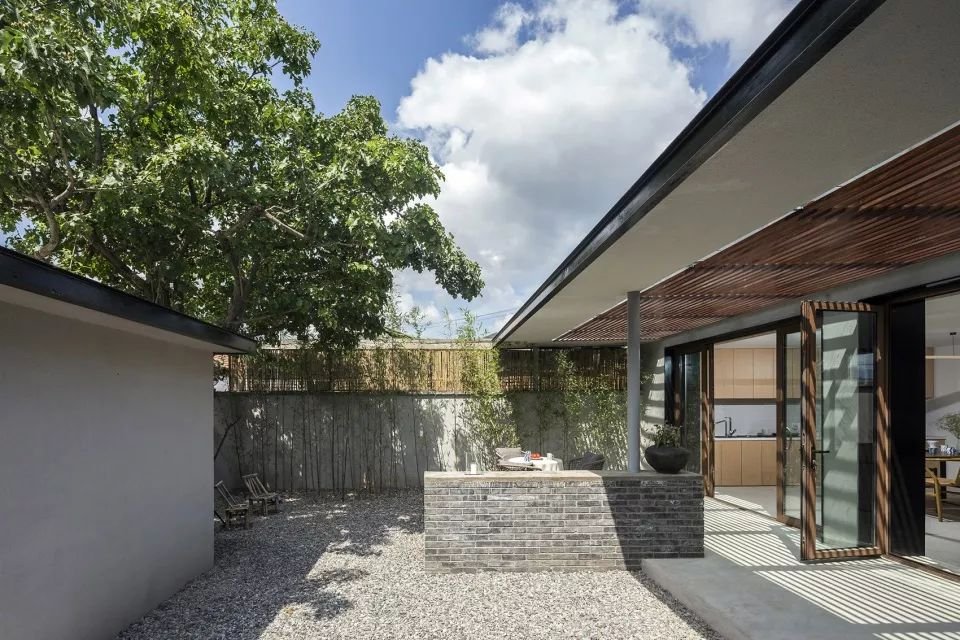 庄家共享农庄：红果树+小酒馆改造记