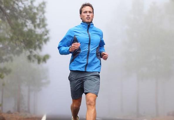 每天跑步30分钟与每天做100个俯卧撑 两者身体素质差距有多大？