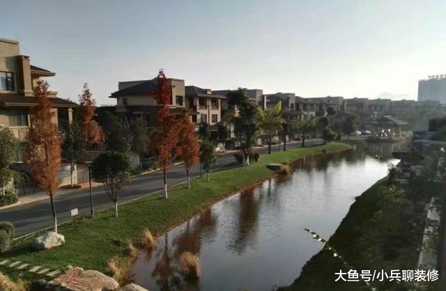 晒晒我家4层小别墅，占地面积600平，光装修花了200多万！