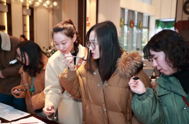 栖云会高黎贡精品咖啡正式上线，云南雅居乐文创产品首发