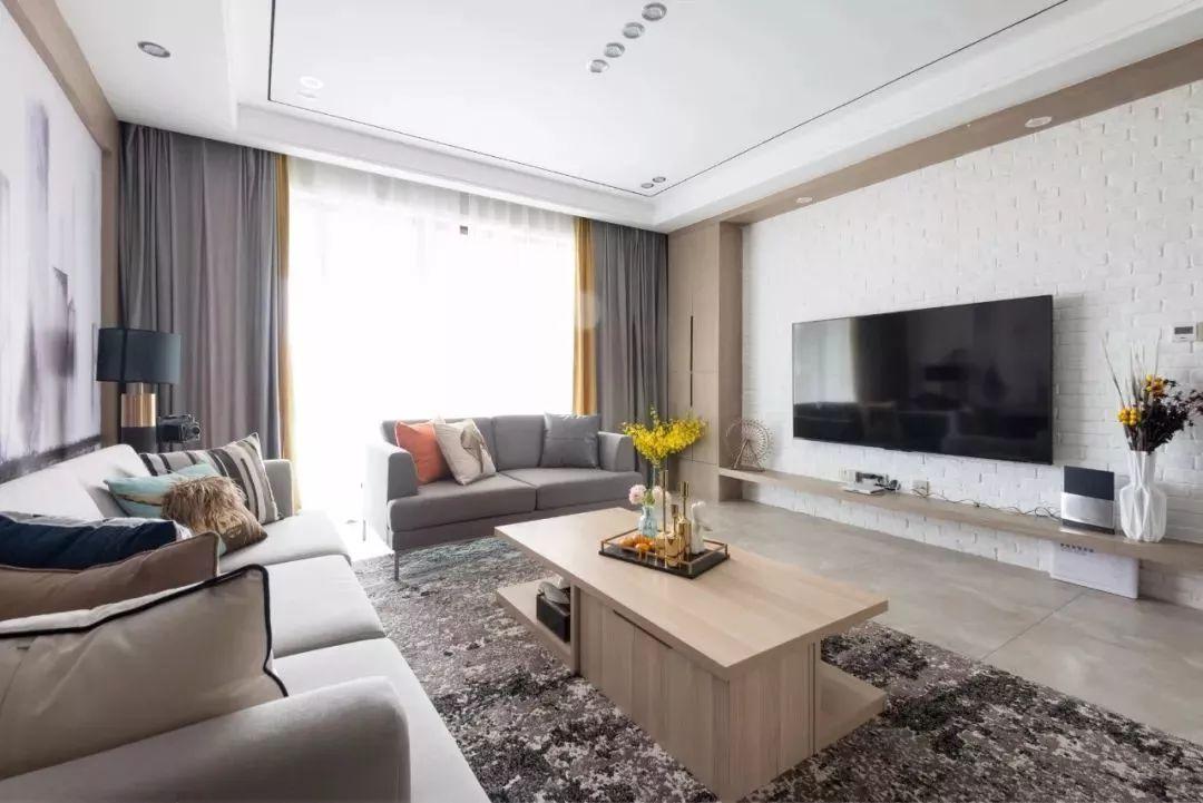 沒電視柜的電視墻，那還像什么樣？