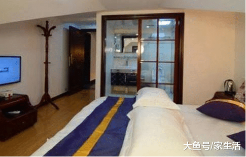 家里榻榻米萬萬別當做大床睡，我家當初不懂，住久了才知是坑