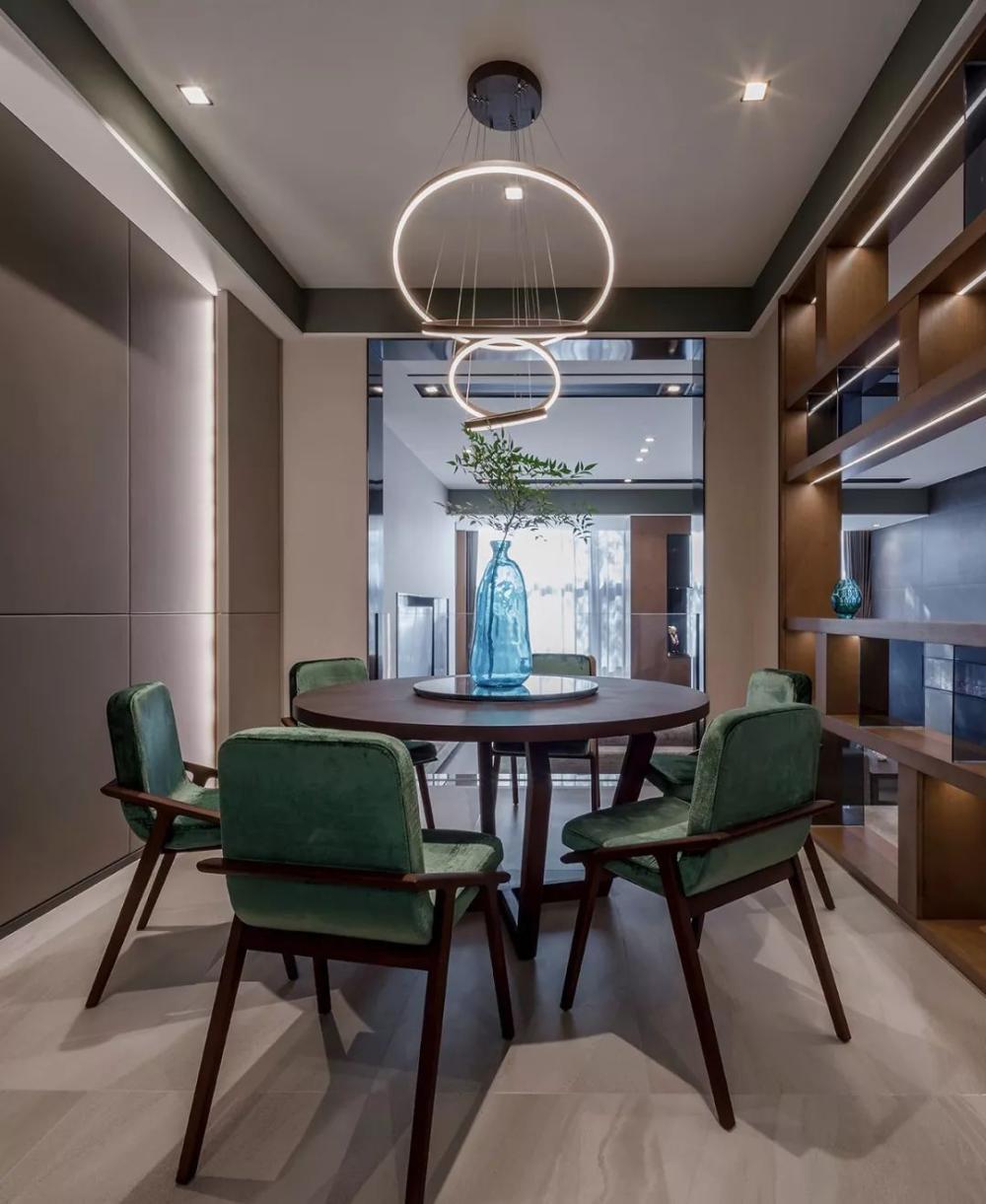 350平的聯排別墅設計，只一個臥室就讓人羨慕不已