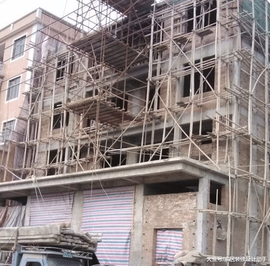 為了面子工程福建土豪狂砸60萬建五層自建房，自己卻最多住一二層