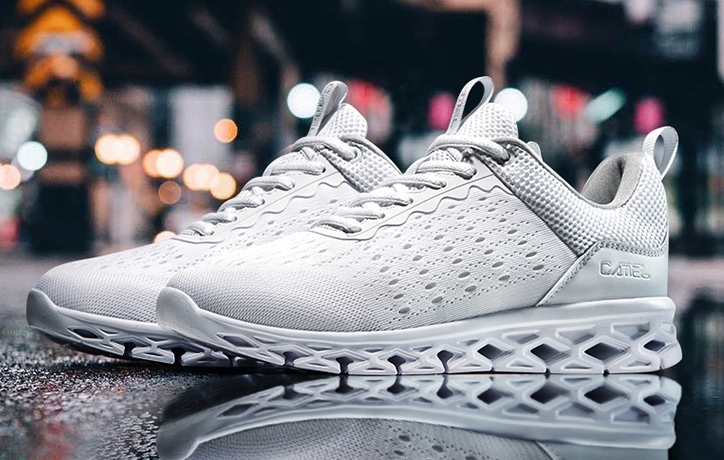 中国最委屈的“国产跑鞋”，如今跌到100元却卖不动，却个个胜过NB