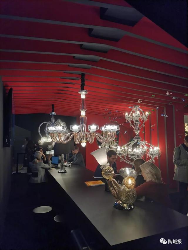 大板瓷砖迎爆发期：山东将增加5条大板线，上海展岩板应用受追捧