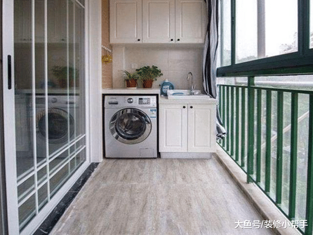 家里哪个地方最适合摆洗衣机，看看对比分析，你明白了吗