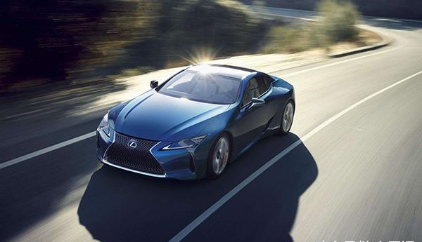 雷克萨斯品质服务有保障？一位车主刚提车5公里的经验告诉你