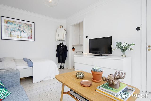 30㎡北欧风小公寓，定制一整套白色家具，厨房巧用柜子做连体