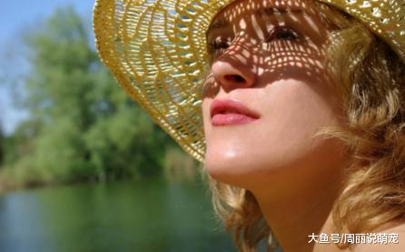 比暴晒更伤皮肤的3件事，可能你每天都在做，难怪敷面膜都白不了