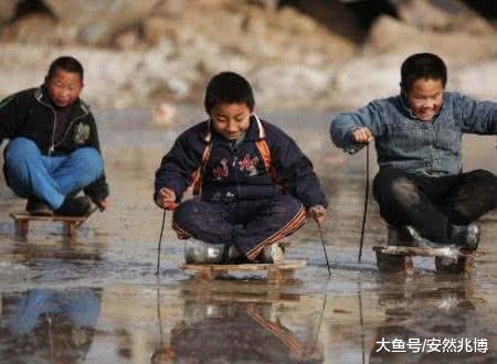 俗语：两腮无肉不可交，什么意思？其实下句才能看出老祖宗的智慧