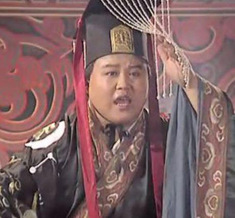 司马昭欲杀刘禅，后看到门匾上的3个字，立即打消念头！