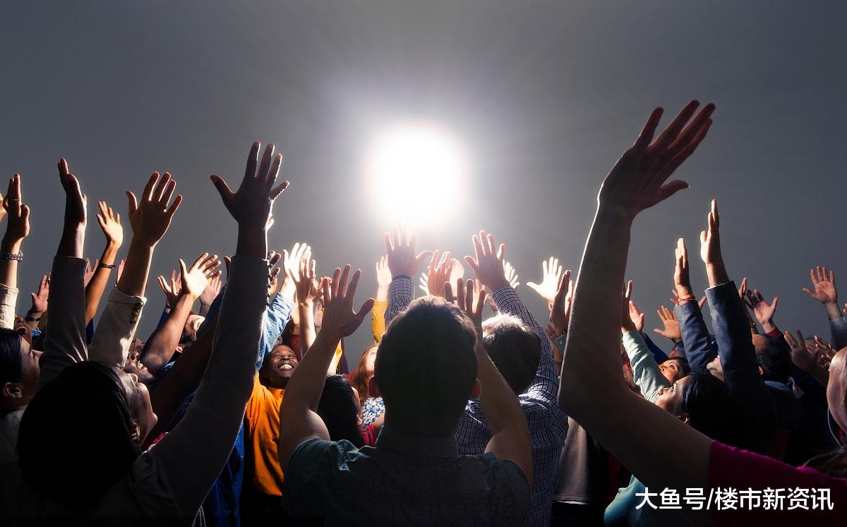 燥热楼市吹来“阵阵凉风”，恭喜刚需，房价高温走到头了