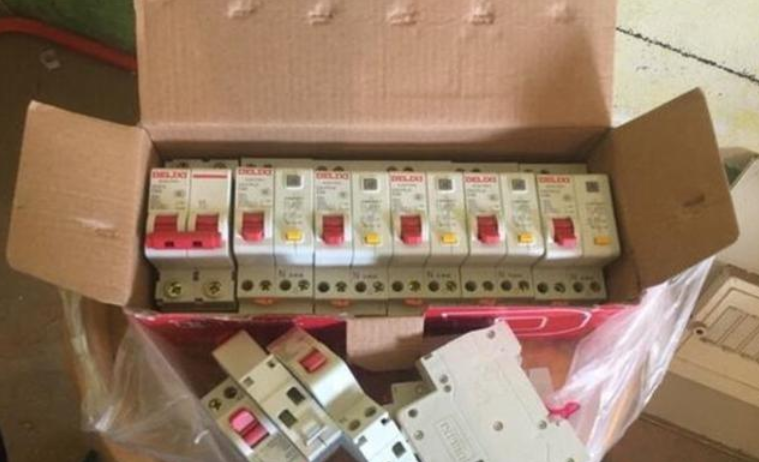 家里总是跳闸怎么办？看了邻居家，才发现装修时就做错了