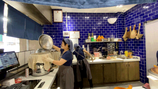 每人2杯，天天送，北京路漏奶的牛乳茶，就在4层楼高小别墅