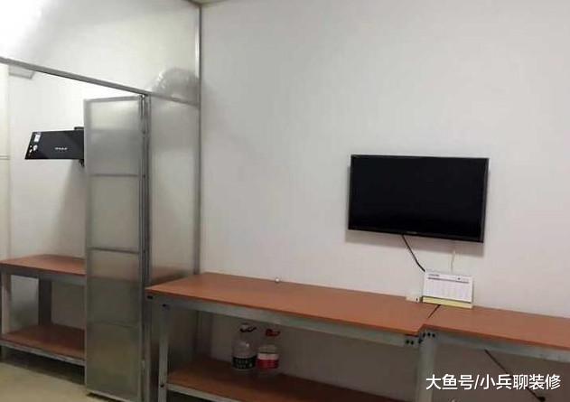 晒晒我20平的出租房，空荡大白墙，改造之后，隔壁小伙怀疑敲错门