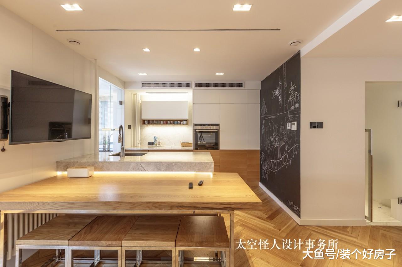 细节控不要错过的“高能”之家：109米灯带+62处点光源！