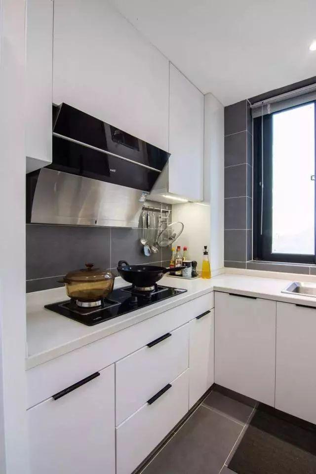 这是平左右的三居室，效果还不错，就拿来和大家分享一下