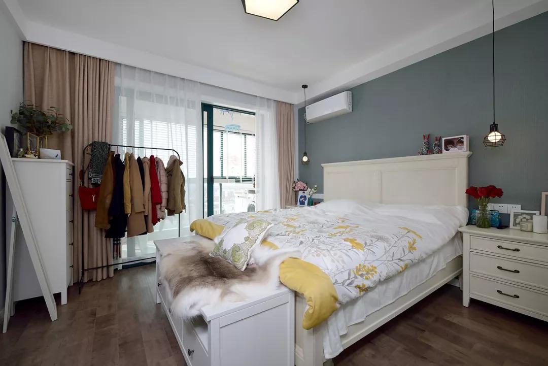 使用面积62平米的两居室，简约北欧风装修，开门就被吸引住了!