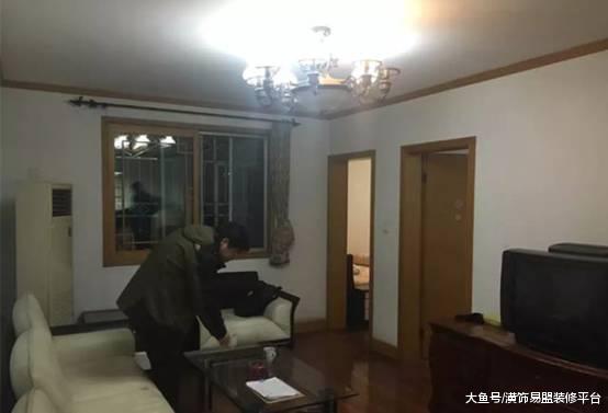 90后夫妻改造破旧二手房，改造后效果引邻居模仿