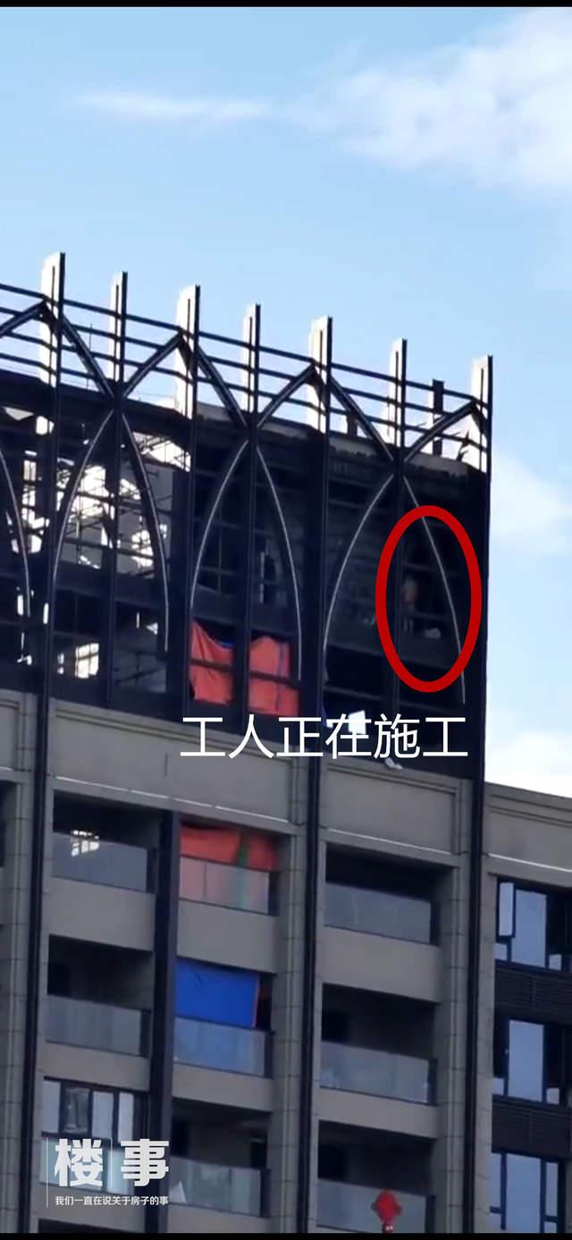 胆大妄为！武汉最牛违建：“空中别墅”楼顶起