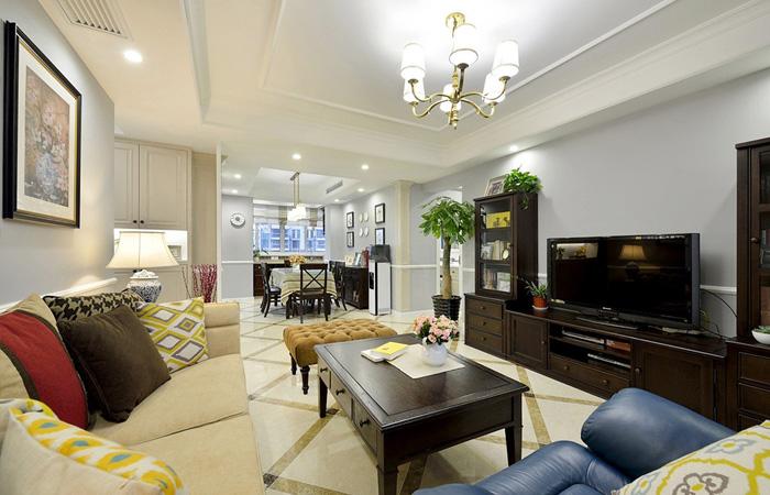 120平簡美之家，單人沙發和窗簾呼應起來簡單大氣，還挺好看的！