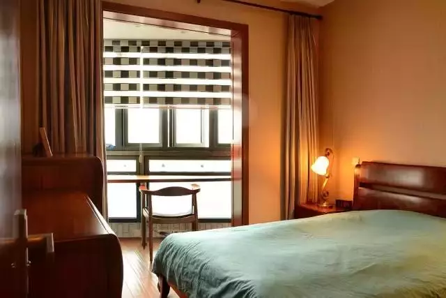 85㎡新中式 客厅阳台简直太完美！