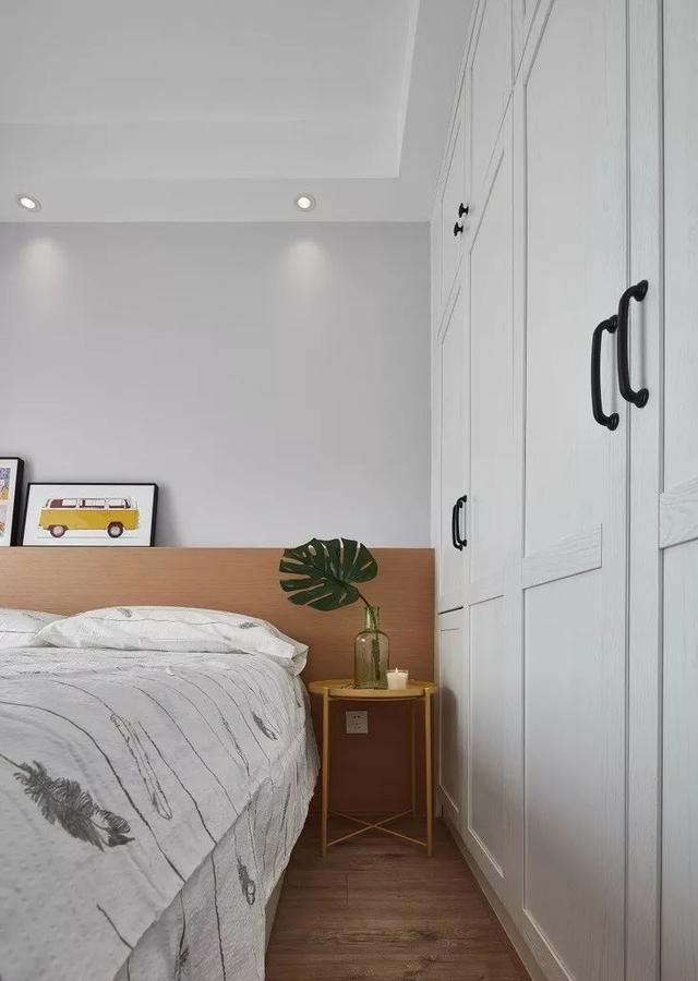 房子一定要装电视柜？我家挖洞代替，收纳多客厅还显大！