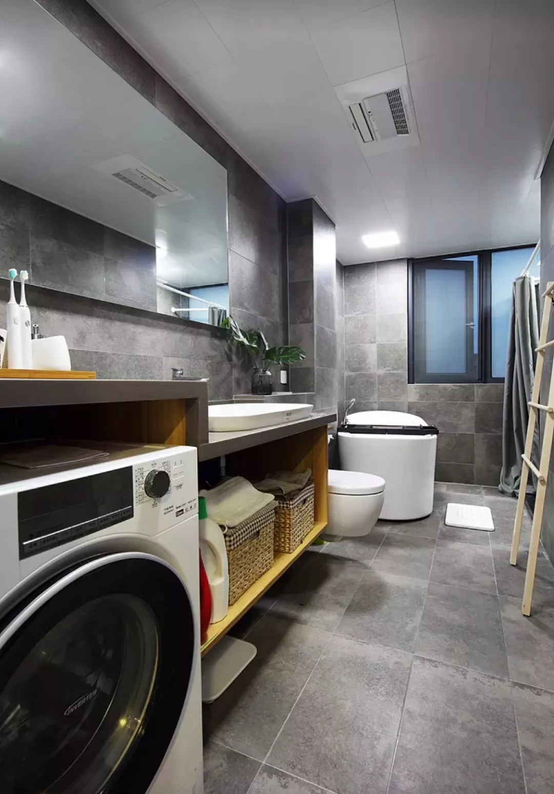 不同风格的卫生间设计案例，瓷砖的搭配非常关键