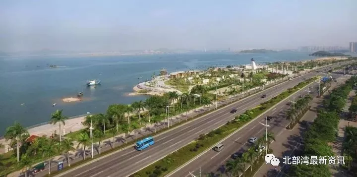 防城港有一条国内唯一全海景跑道