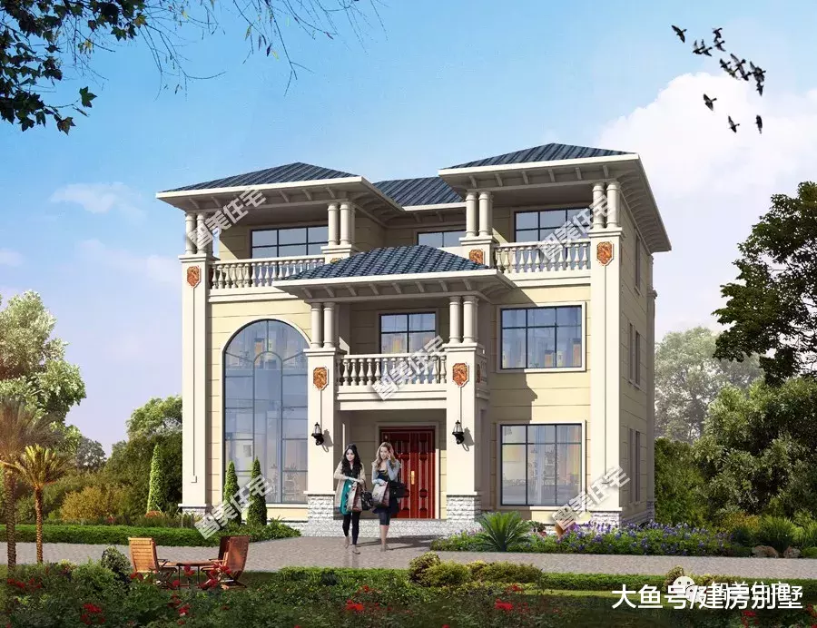 两栋面宽为13米，欧式外观设计的自建房，30-35万左右拿下