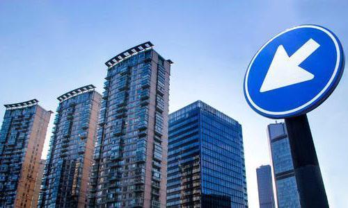 开发商降价反被点名，谁在“阻止”房价下降？老梁指出其中利害